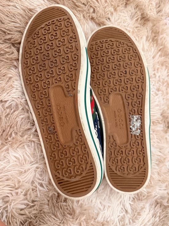 Gucci Navy GG Canvas Low-Top Sneakers with Green Trim and Red Web Stripe - Picture 5 of 6